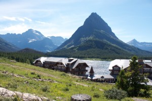 Many Glacier Hotel